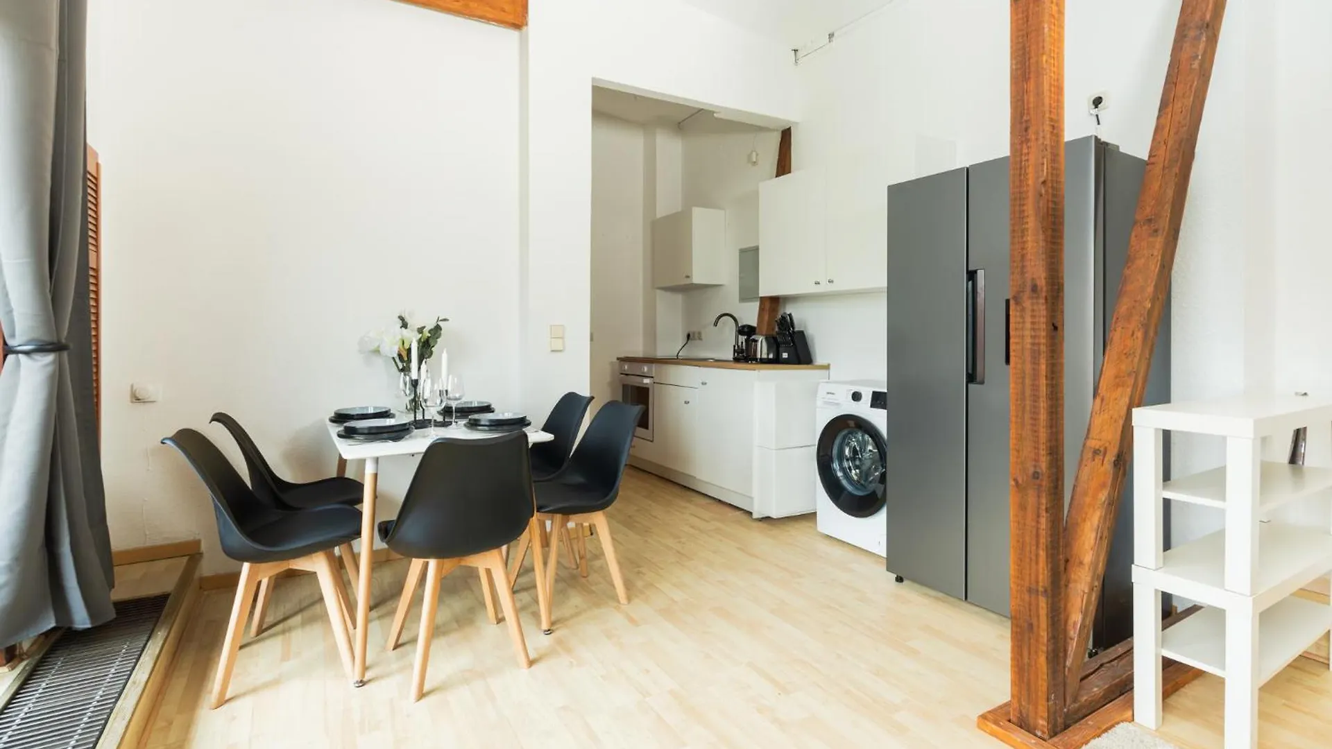 Staywell - Lichtdurchflutetes Apartment Mit Terasse Berlin